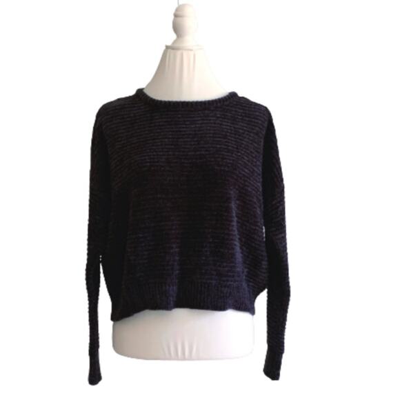 Poof Apparel Sweater Cropped Charcoal Gray Chenille Drop Shoulder Top Large NEW - Picture 1 of 12